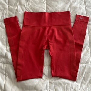 SET Active Sculptflex Leggings, Rise red color, size women's small, NWOT